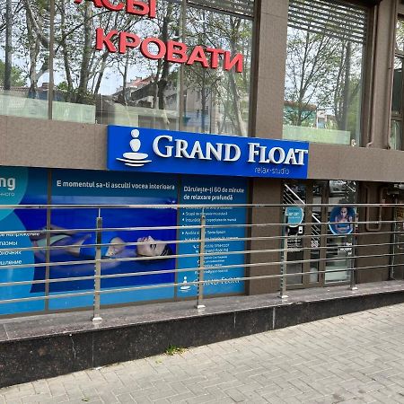 Dendrarium Park Apartment Kişinev Dış mekan fotoğraf